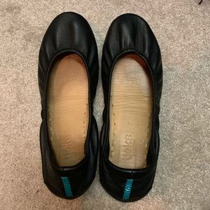 Black Tieks
